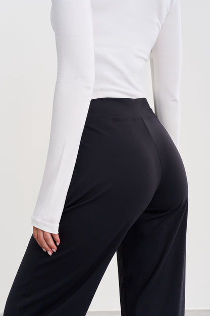 Tailored Relaxed Pants - for dame - Famme - Pants